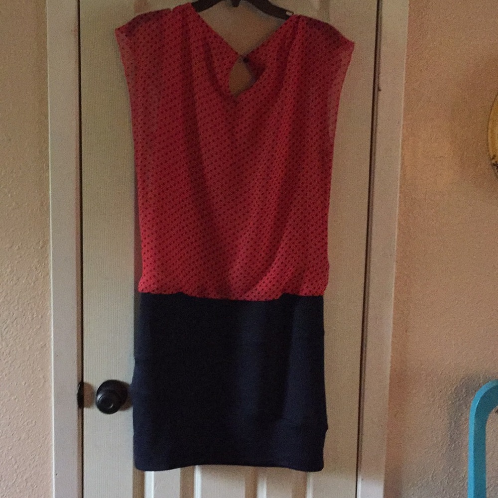 Dress - Picture 2 of 3